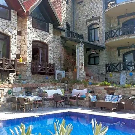 Hotel The Stone Castle Boutique Soke