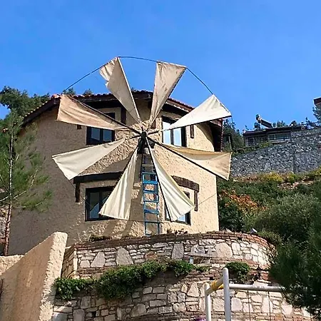 The Stone Castle Boutique Отель *